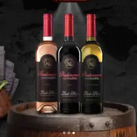 Procesul de producție al unui vin roșu de calitate