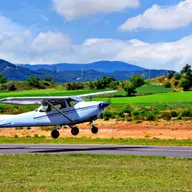 De ce sa alegi un zbor cu avionul in Brasov?